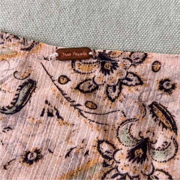 Free People Long Sleeve Tiered Smocked Bodice Floral Paisley Print Lolita Top - Picture 8 of 12